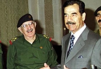 عکس صدام حسین در زمان جنگ با ایران