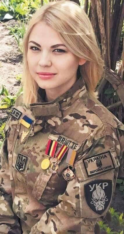 یک سرباز زن اوکراینی روس تبار