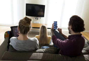 اتصال گوشی به تلوزیون با وای فای