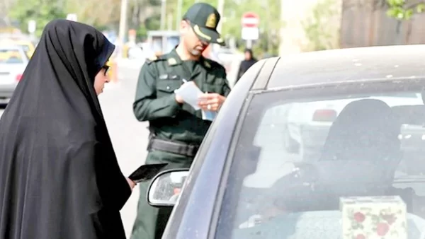 توقیف خودرو به علت بدحجابی توجیه قانونی ندارد