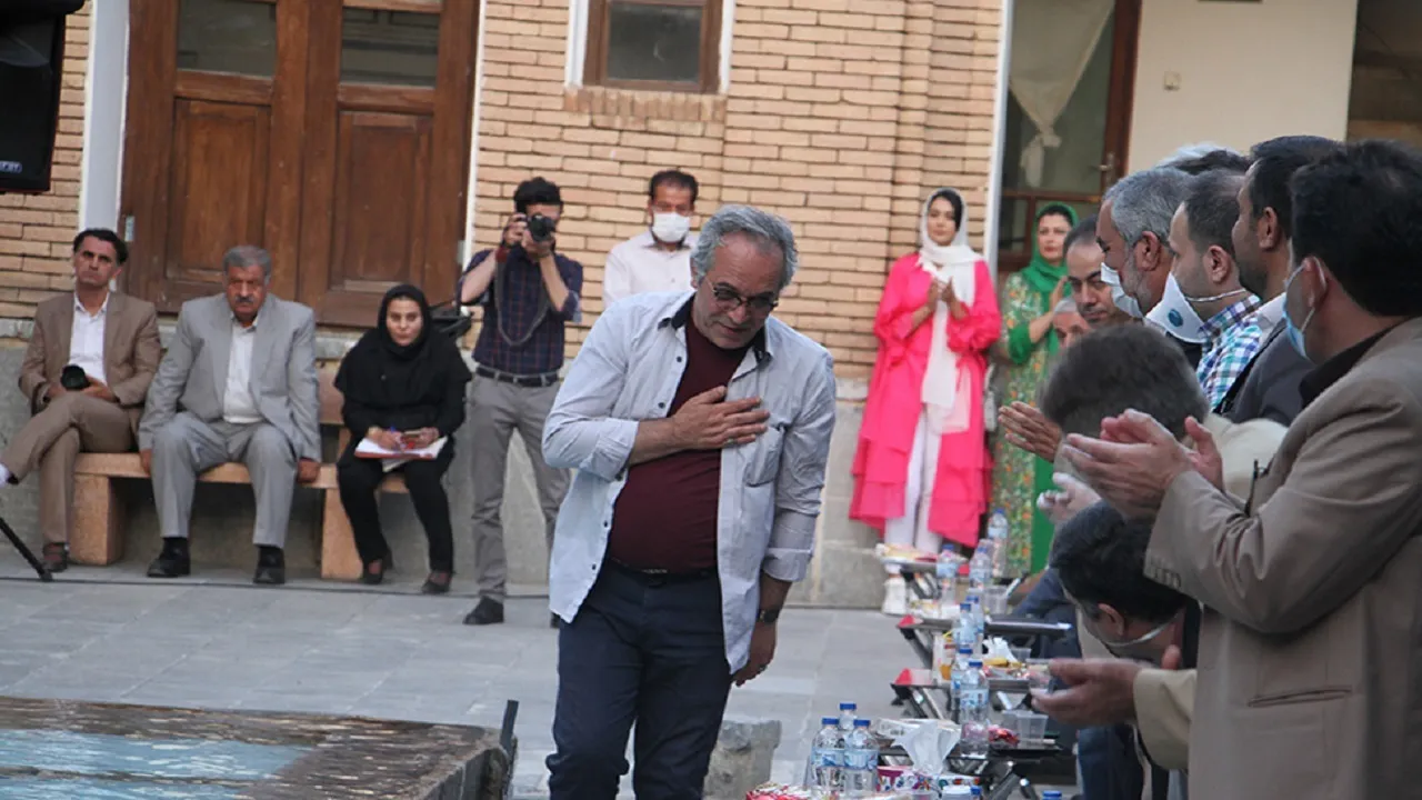 محمد حسین لطیفی در آیین آغاز تولید سریال سنجر خان
