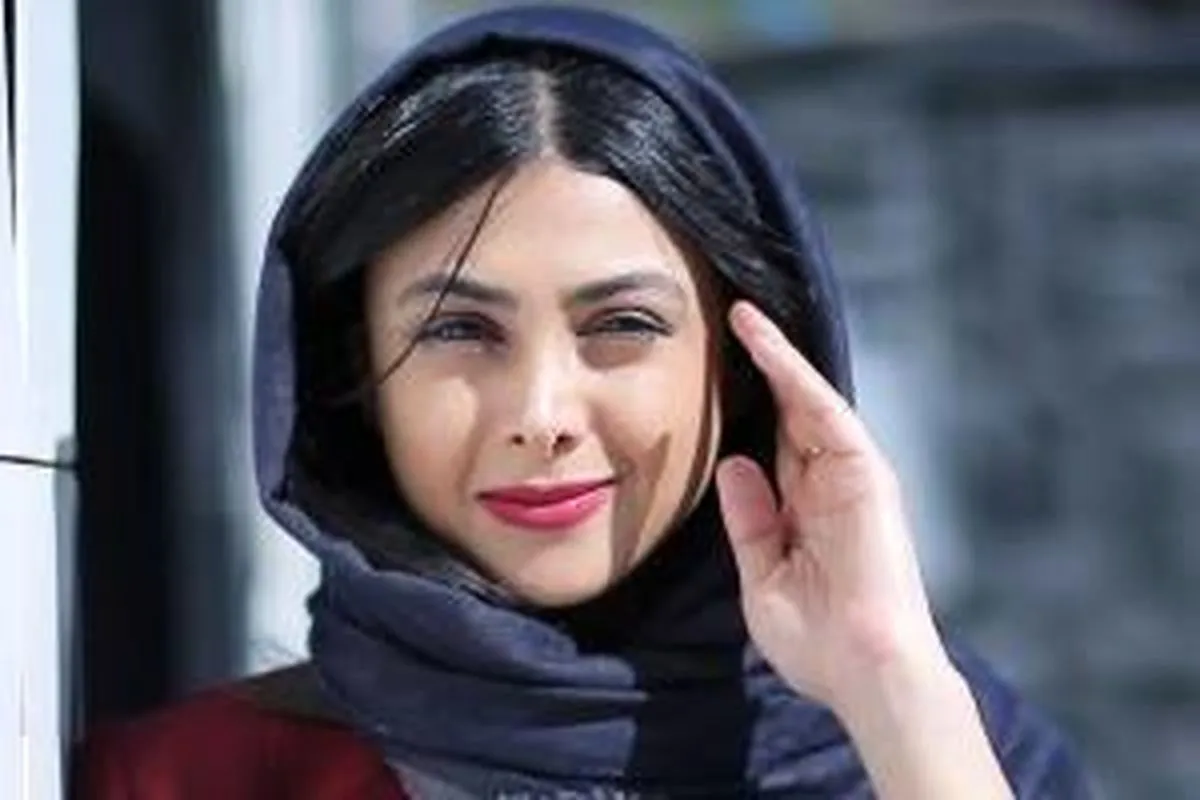 آزاده صمدی در نقش الهه سریال افعی تهران