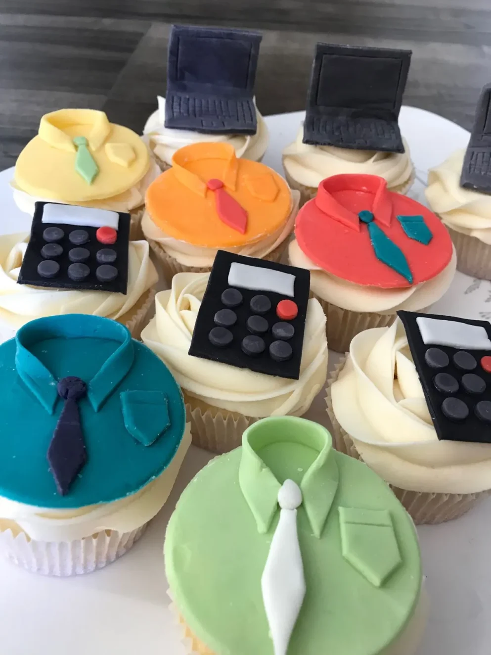 کاپ کیک روز حسابدار