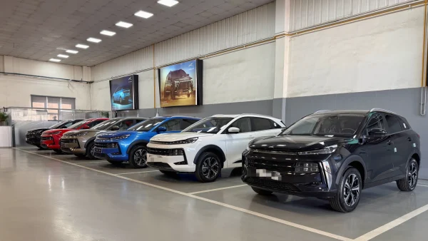 SR6 به خیابان رسید