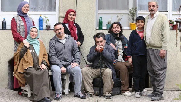 لحظه تاریخی در تلویزیون ؛ وقتی یک مرد برای اولین بار یک زن را در آغوش گرفت