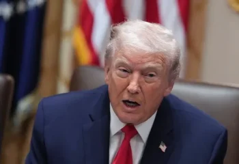 ترامپ: چین و هند میتوانند به جای ایران نفت را از ونزوئلا بخرند