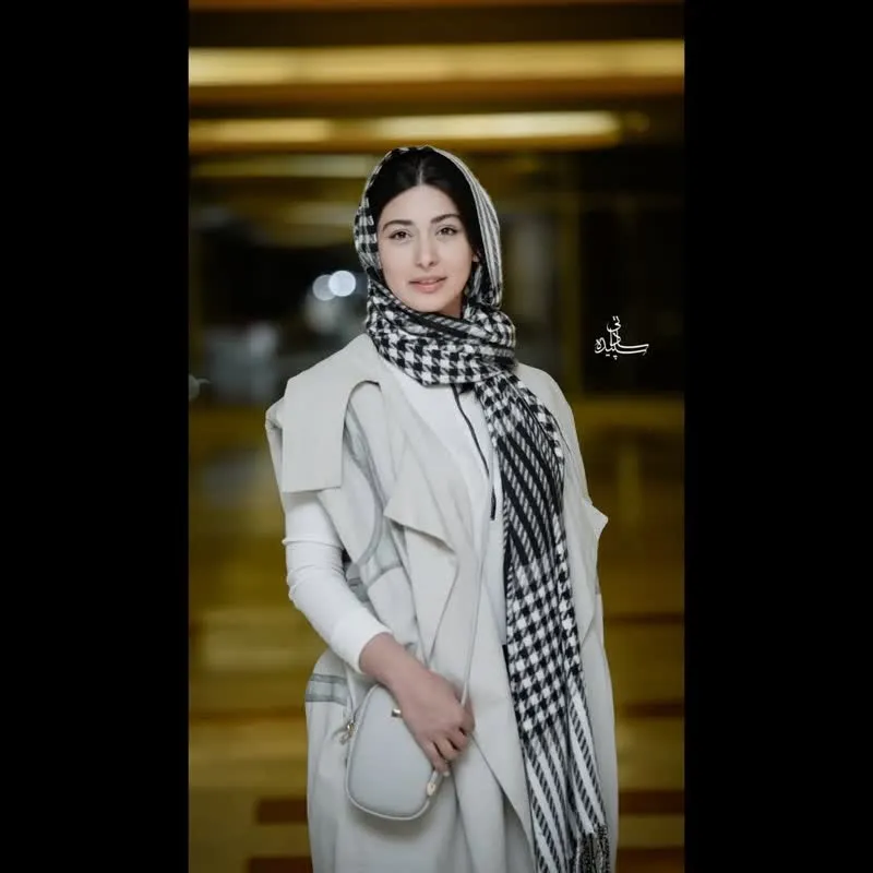 زهرا سزاوار