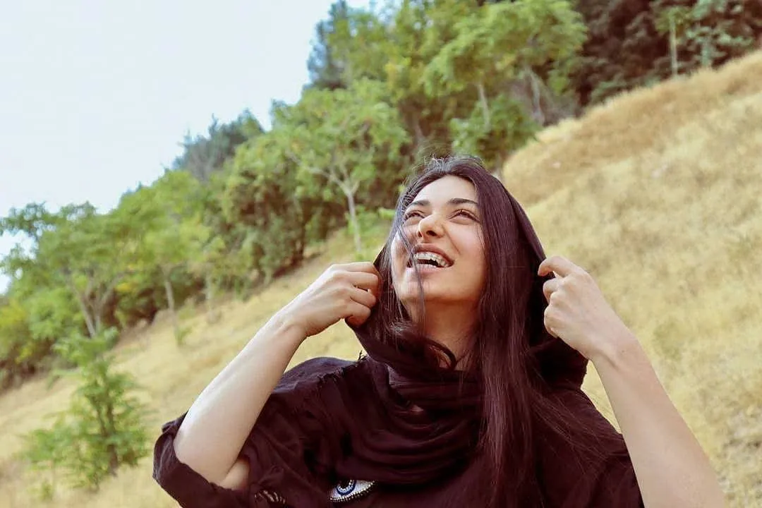 زهرا سزاوار