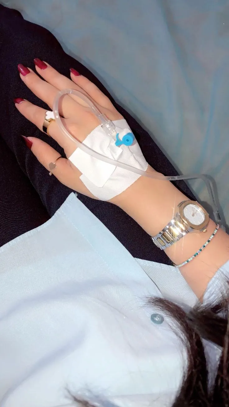 عکس دست سرم زده