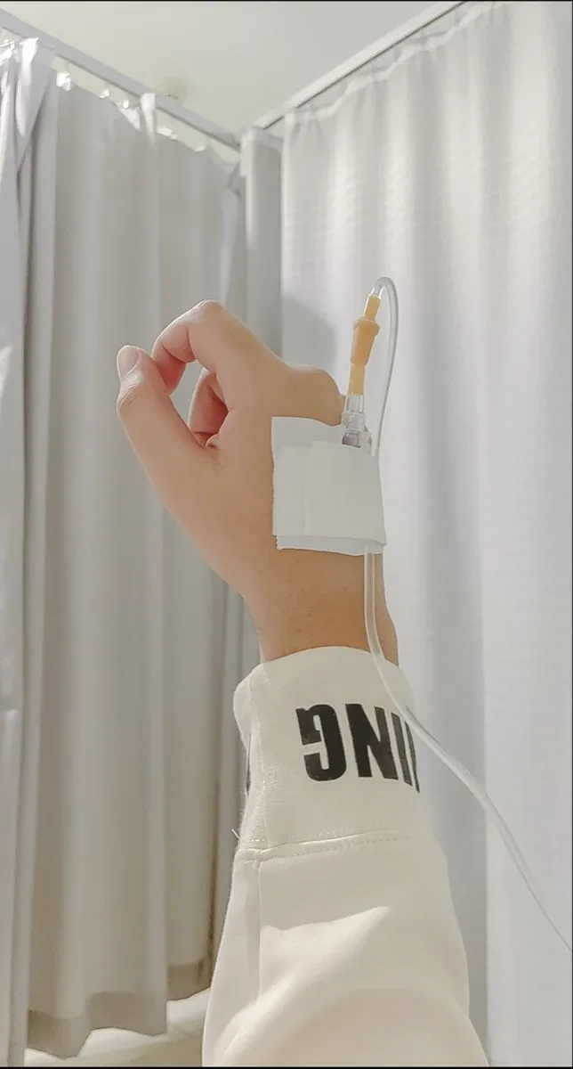 عکس دست سرم زده