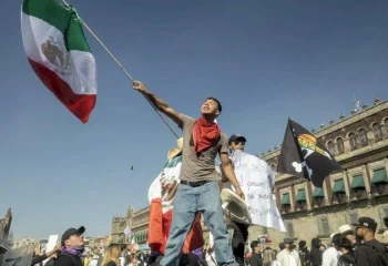 پشت پرده افتتاحیه باشکوه جام جهانی؛ چرا هزاران مکزیکی به خیابان آمدند؟
