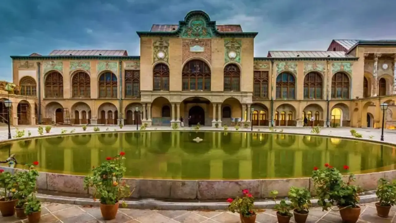باغ موزه نگارستان