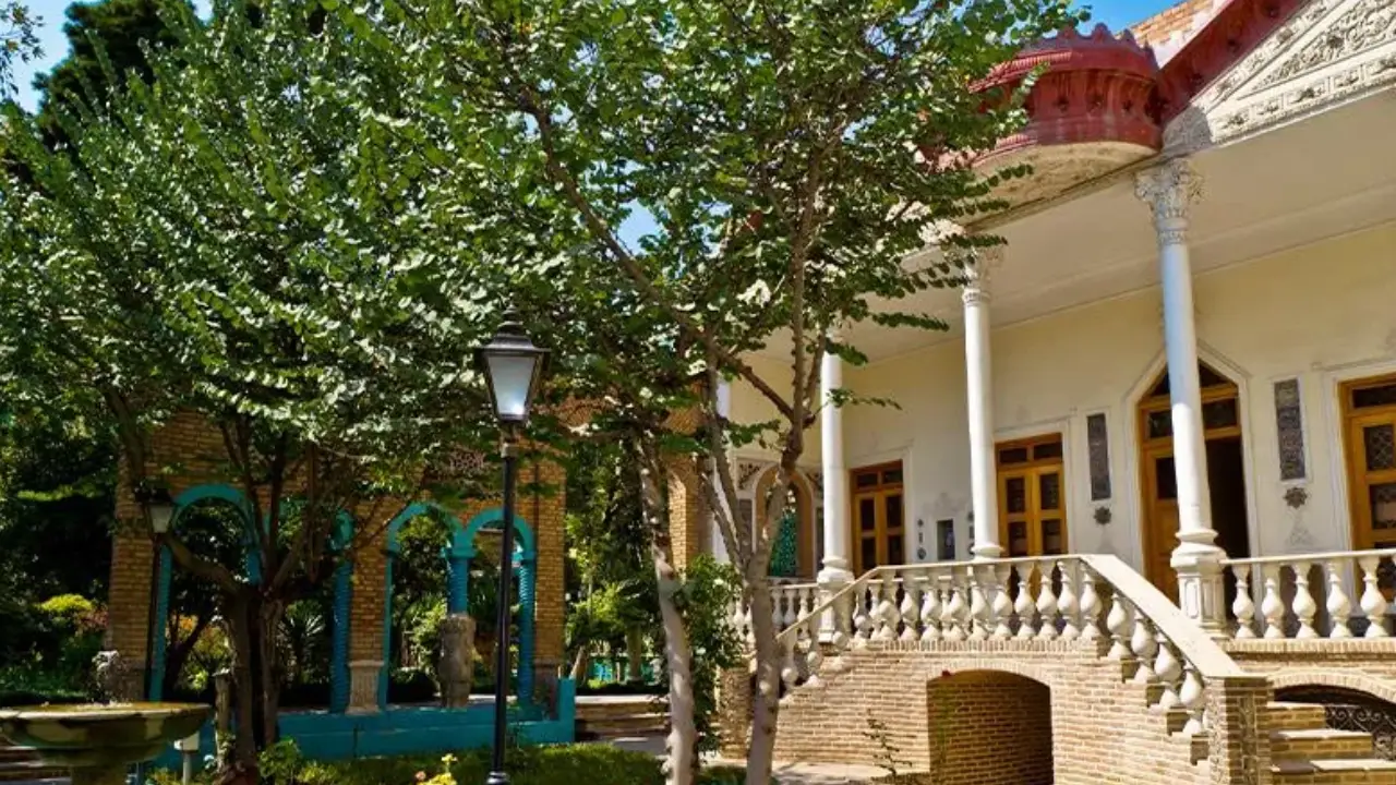 خانه موزه مقدم