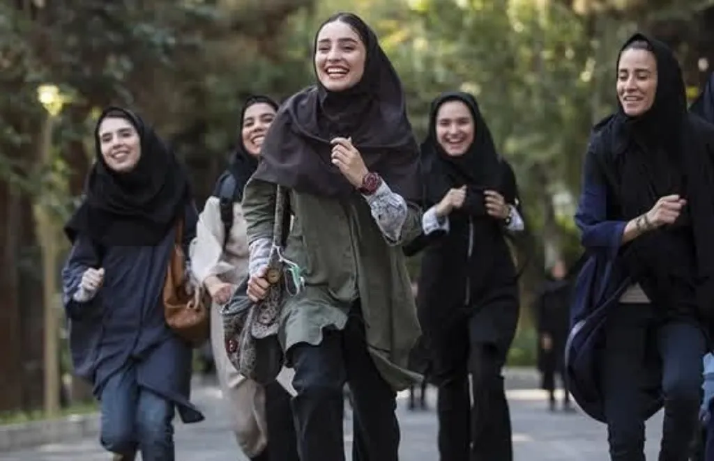 سها نیاستی