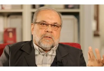ذوالقدر در آستانه تشییع رهبر شهید: چشم جهان به ایران دوخته شود