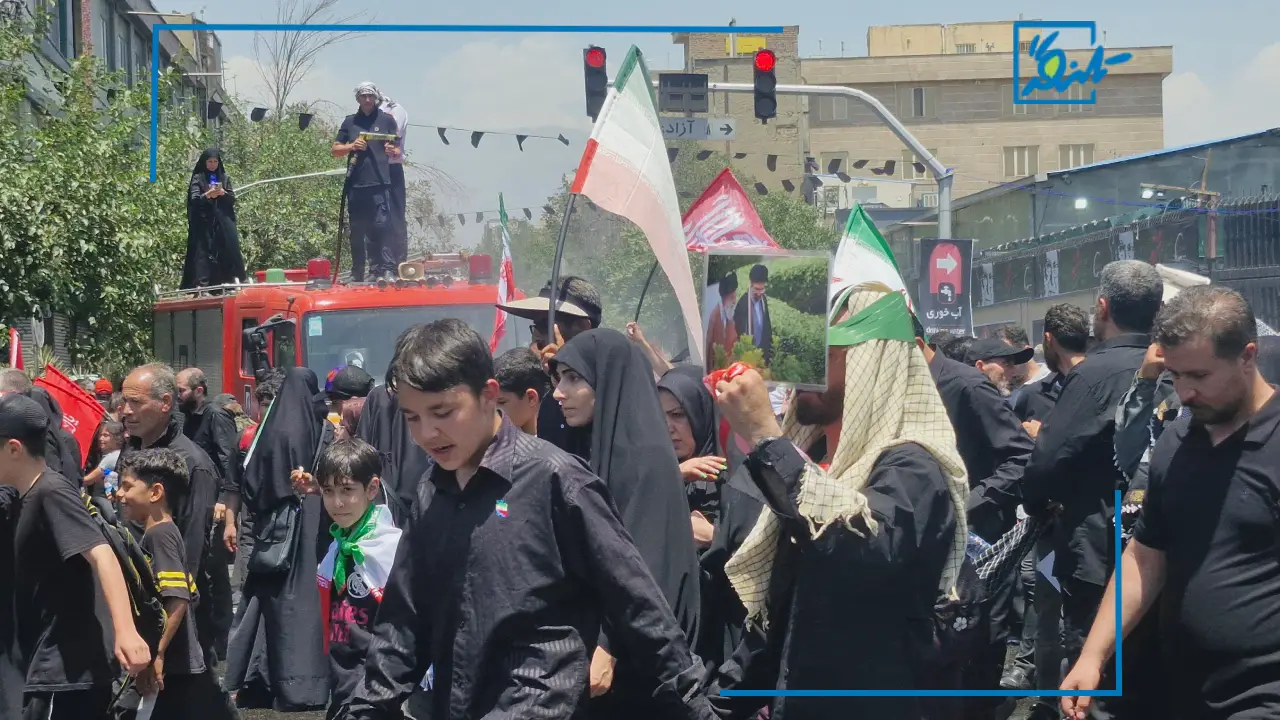 ببینید؛ روایت تصاویر از حضور پرشور مردم در مراسم تشییع امام شهید