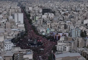 حضور قاآنی و جلیلی در مراسم تشییع امام شهید + عکس
