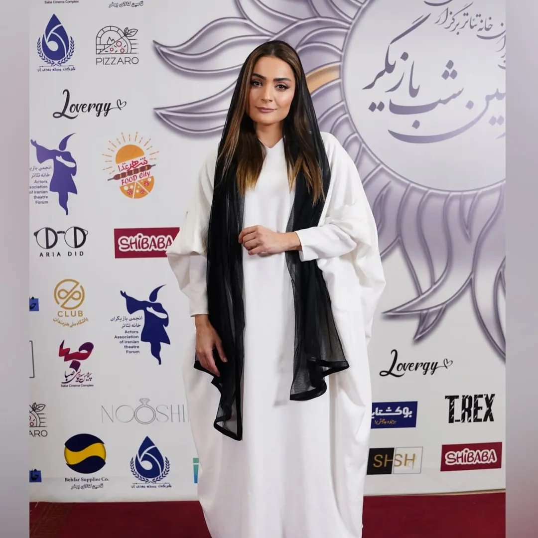 السا فیروز آذر