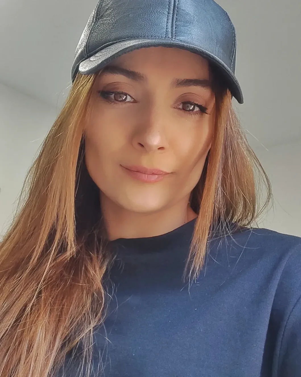 السا فیروز آذر