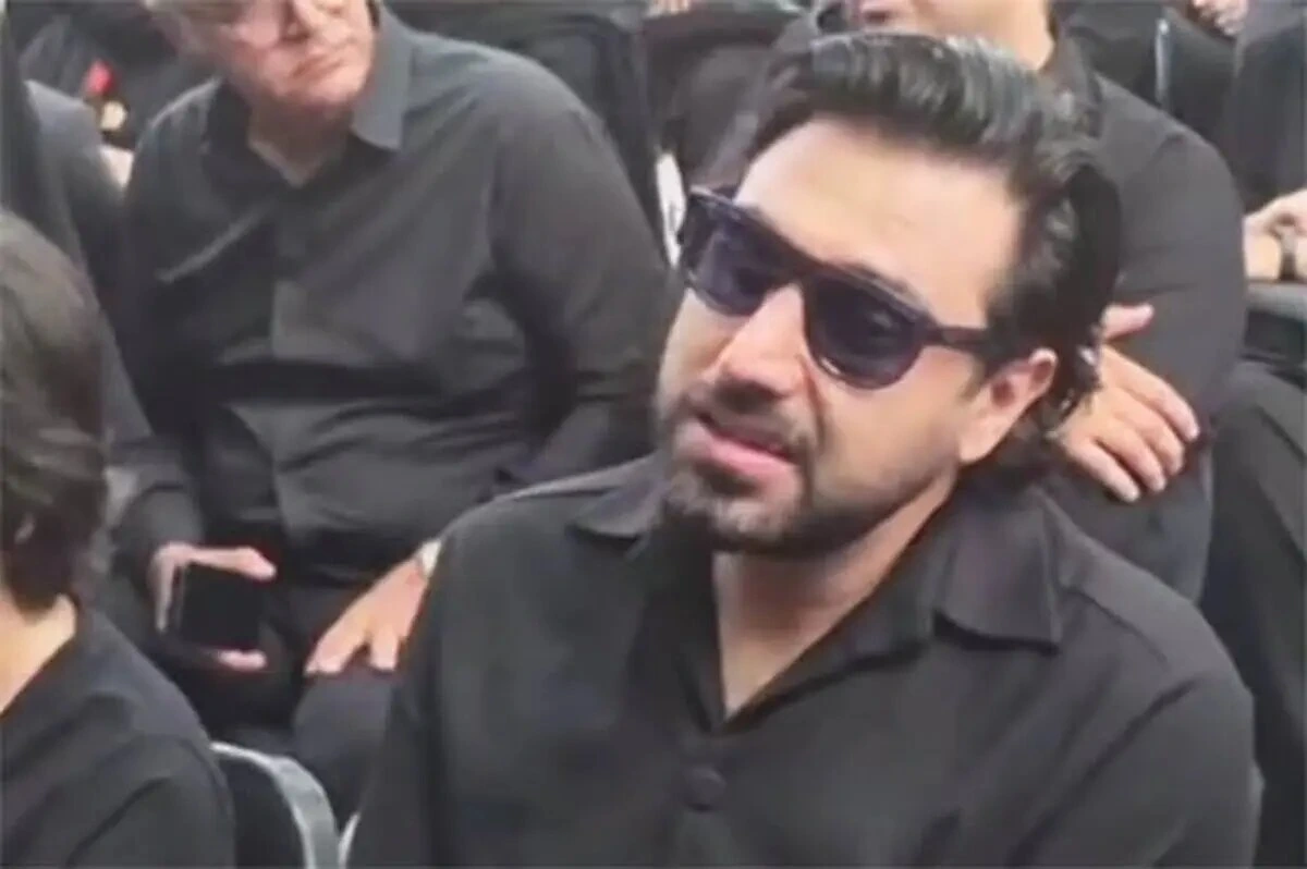 احسان خواجه امیری در مراسم ختم پدرش + عکس