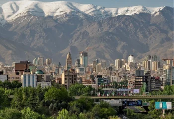 تصویری از تهران و با نمای کوه های توچال
